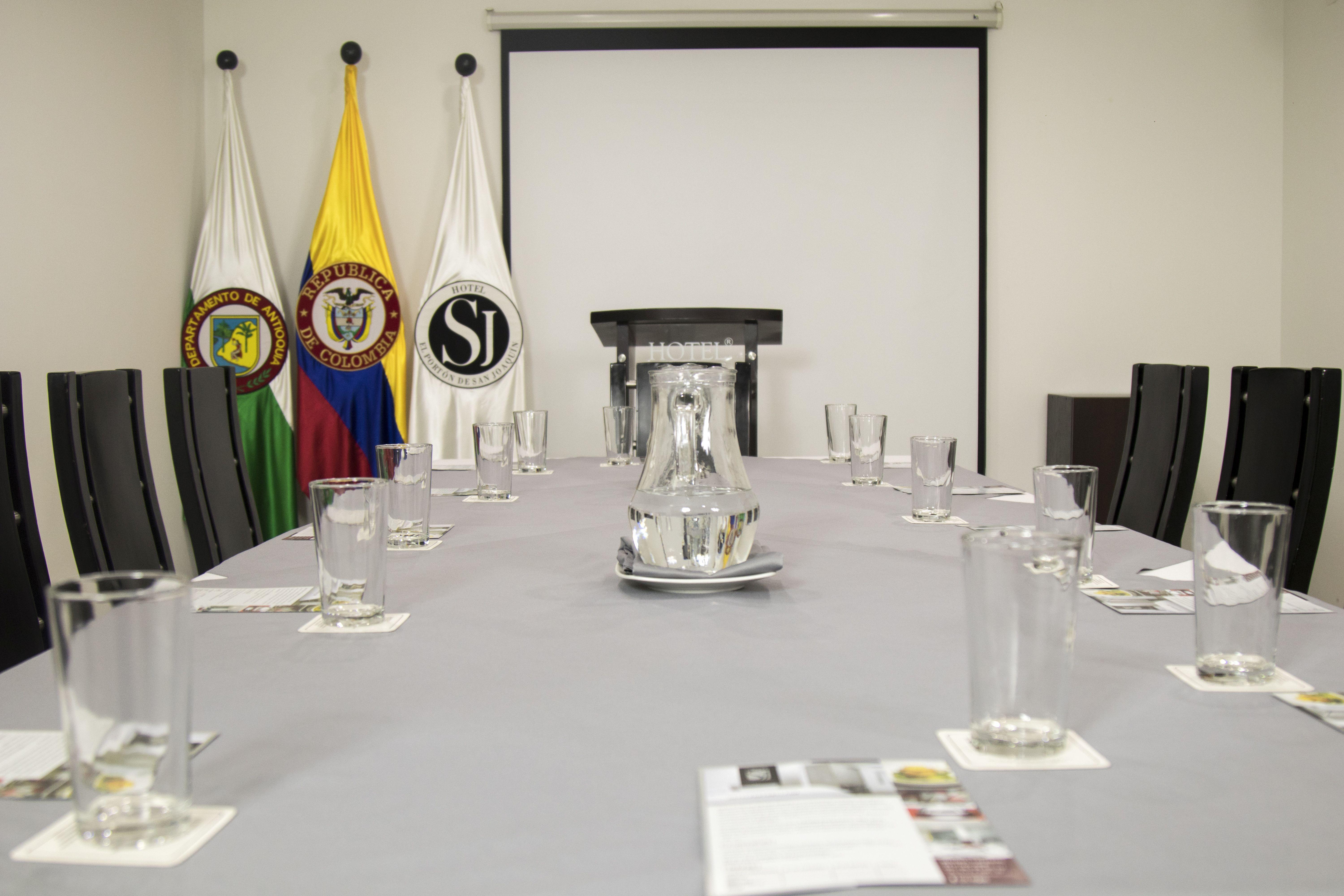 El Porton De San Joaquin Otel Medellín Dış mekan fotoğraf